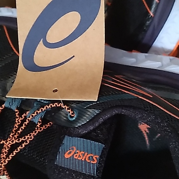 ASICS Running Shoes 8 RUNS SMALLER TRUE 7.5 - Picture 5 of 14